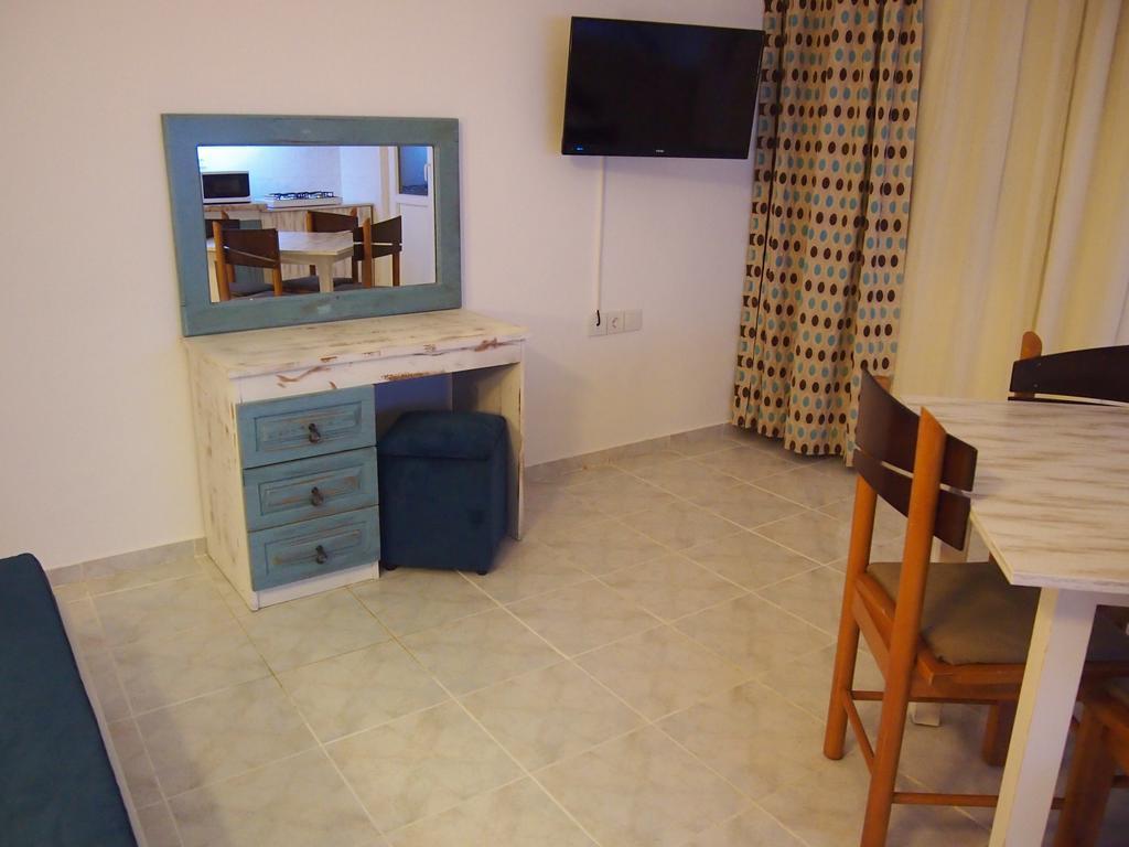 Ozcem Apart Aparthotel Fethiye Bagian luar foto