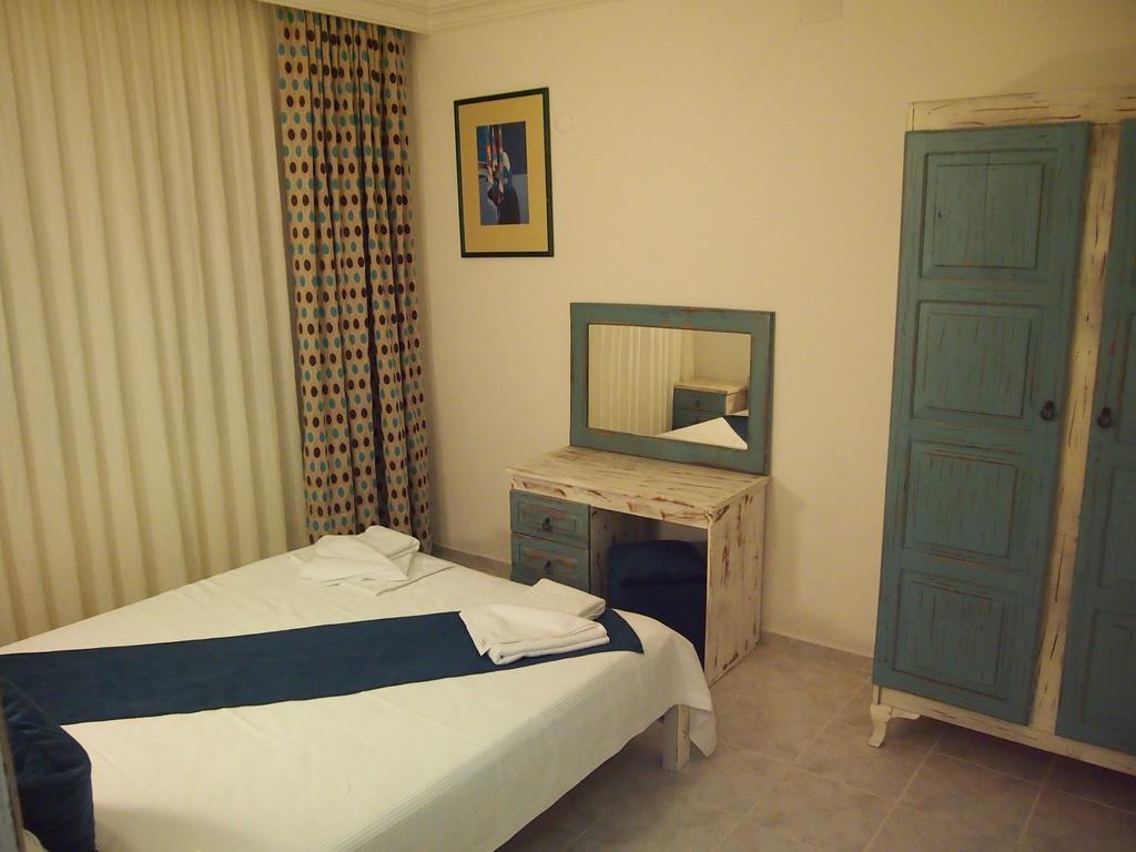 Ozcem Apart Aparthotel Fethiye Ruang foto