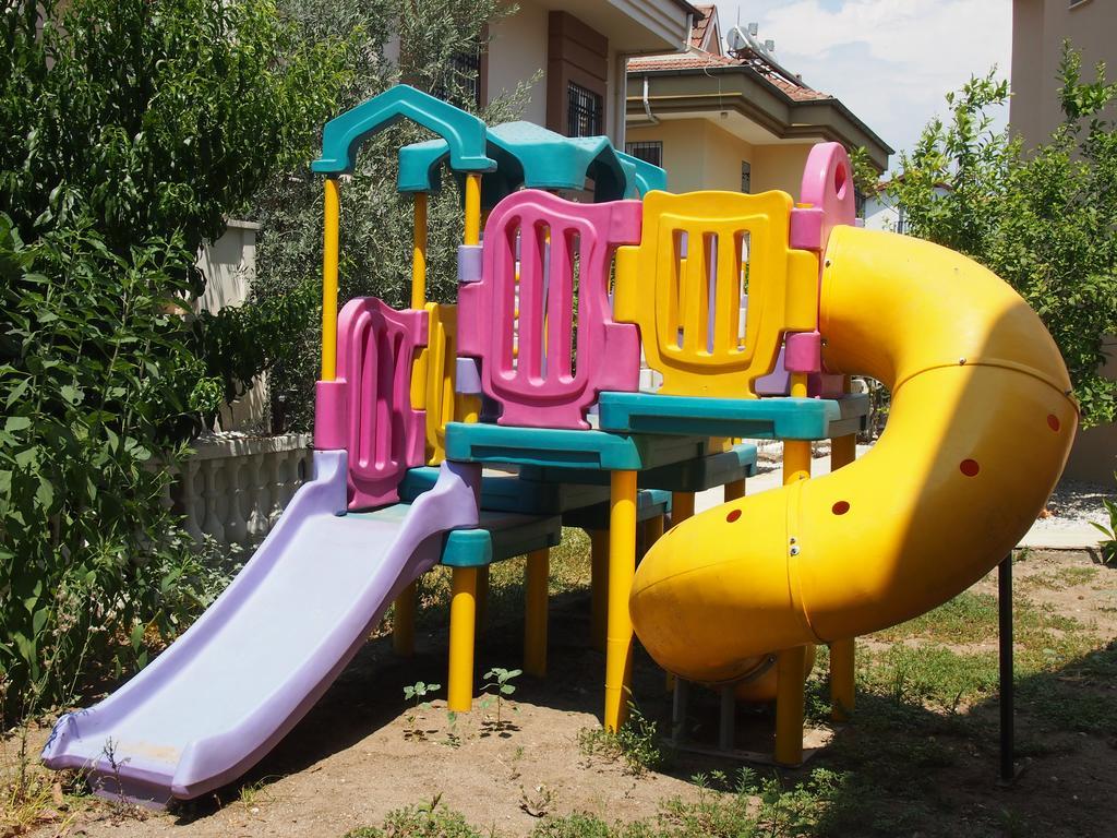 Ozcem Apart Aparthotel Fethiye Bagian luar foto