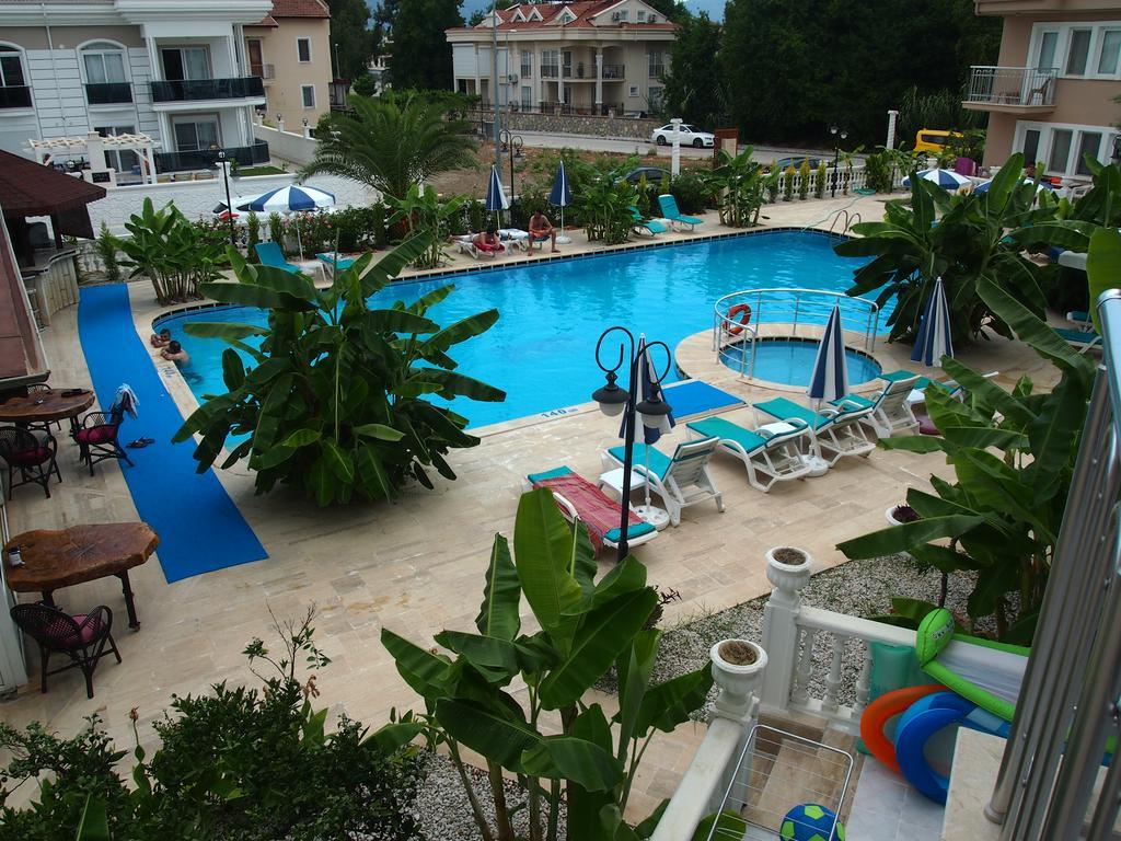 Ozcem Apart Aparthotel Fethiye Bagian luar foto
