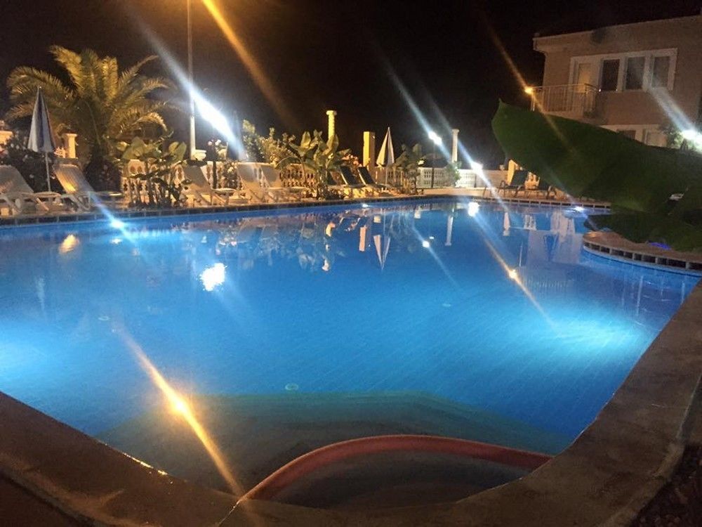 Ozcem Apart Aparthotel Fethiye Bagian luar foto