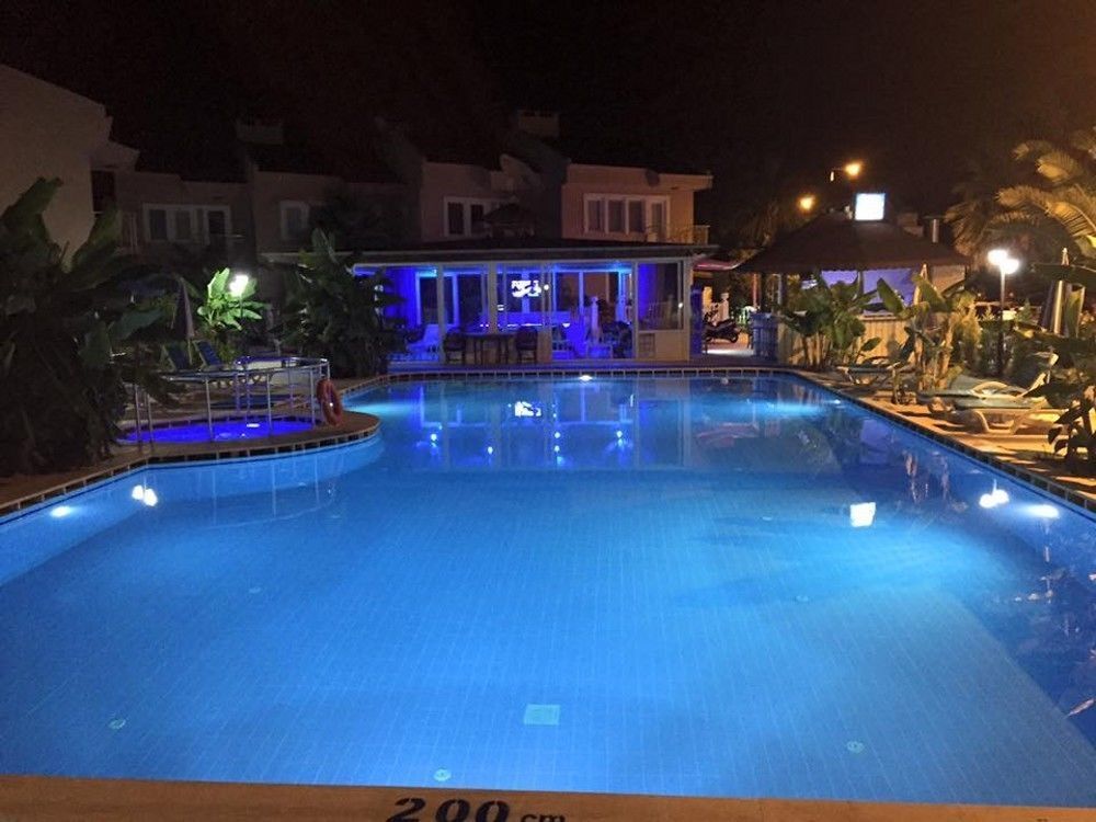 Ozcem Apart Aparthotel Fethiye Bagian luar foto